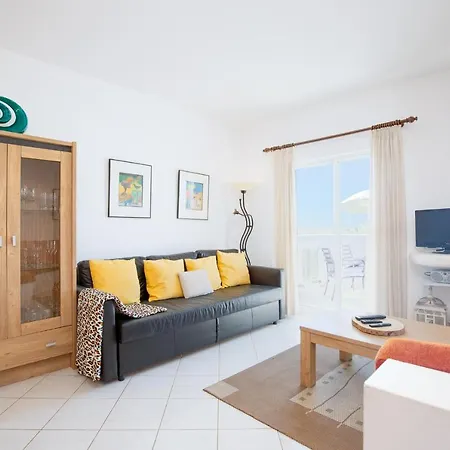 Amazing 2-bedroom With Big Terrace! *