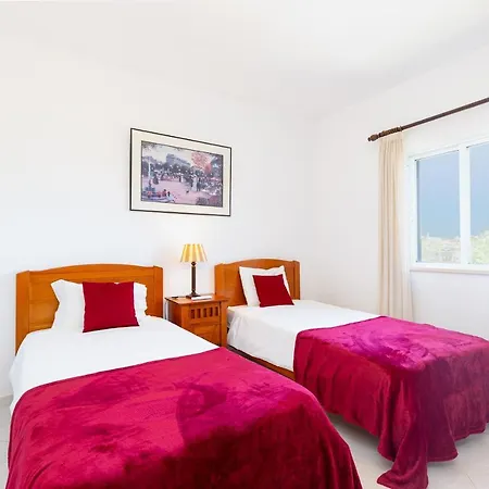 Amazing 2-bedroom With Big Terrace! アルブフェイラ
