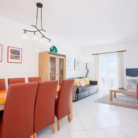 Apartment Amazing 2-bedroom With Big Terrace! *