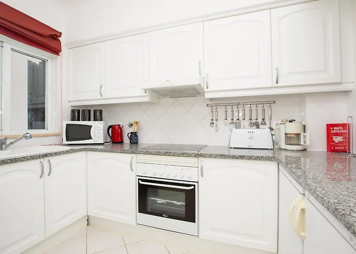 Amazing 2-bedroom With Big Terrace! * アルブフェイラ